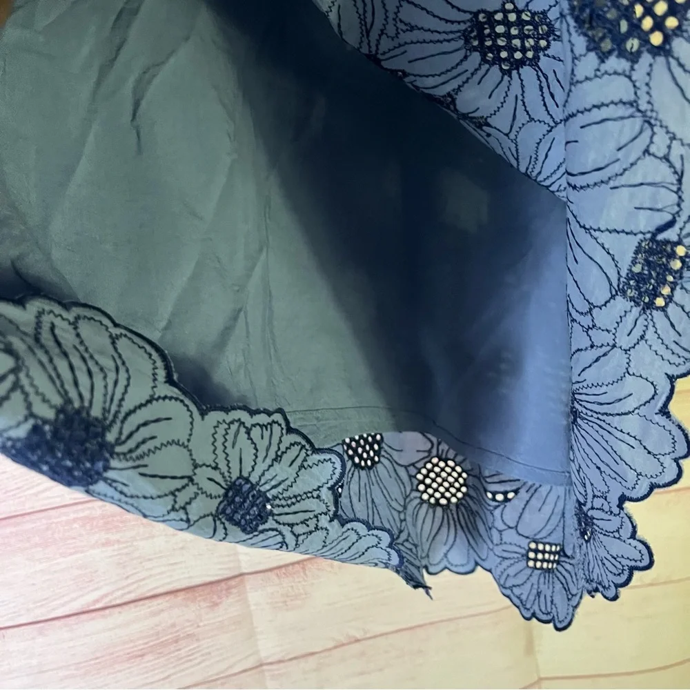 Draper James Embroidered Eyelet Floral Sleeveless Top‎ Size Large - Picture 4 of 6